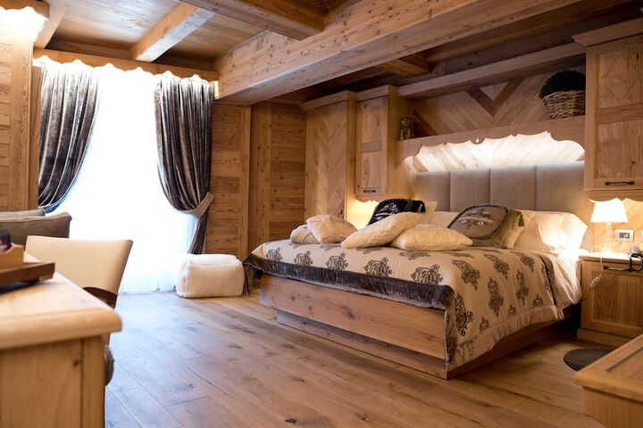 Room 10 of 55