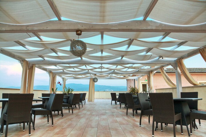Terrace/Patio 48 of 64
