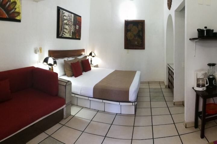 Room 8 of 43