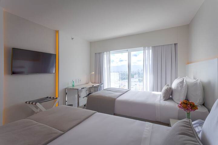 Room 11 of 79