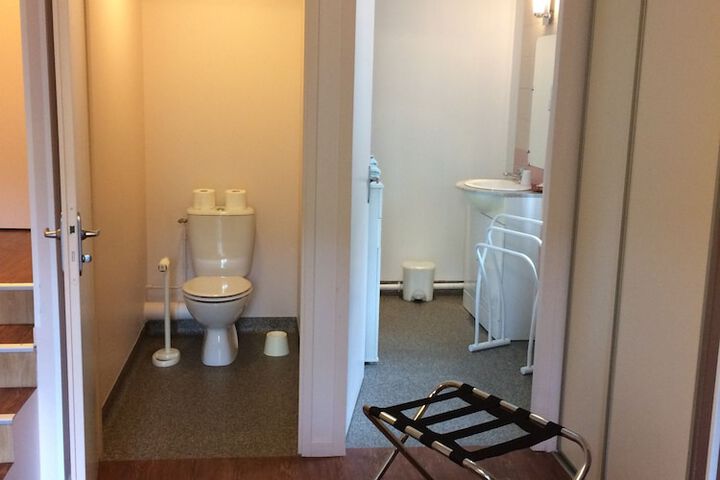 Room 7 of 29