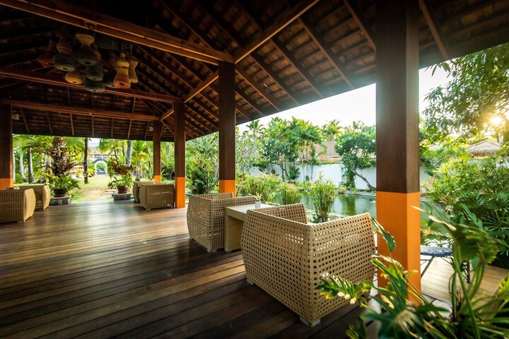 Hotel Exterior 128 of 149