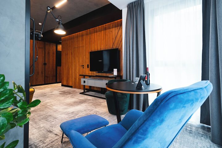 Room 62 of 110