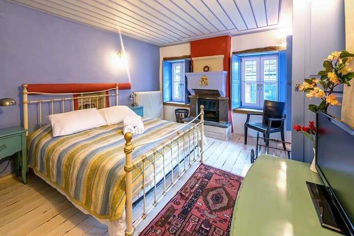 Room 17 of 52