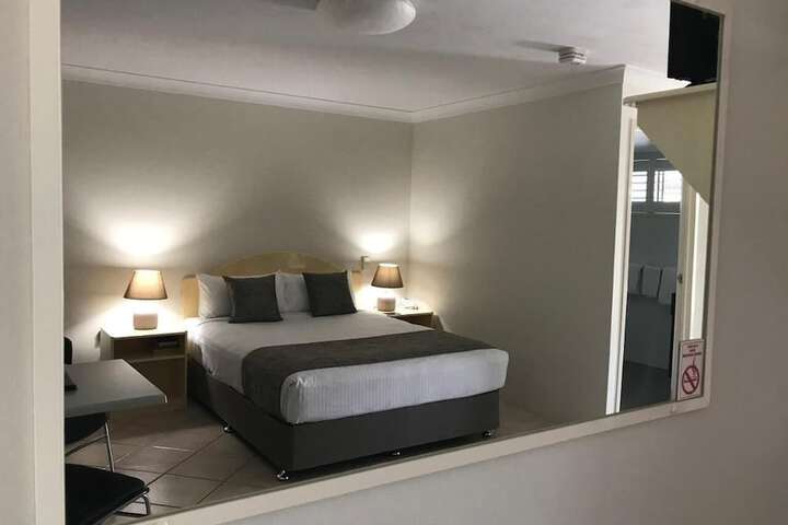 Room 13 of 64