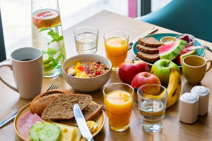 Breakfast/Coffee Service 42 of 62