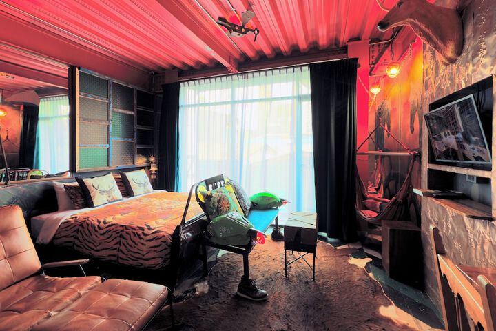 Room 30 of 91