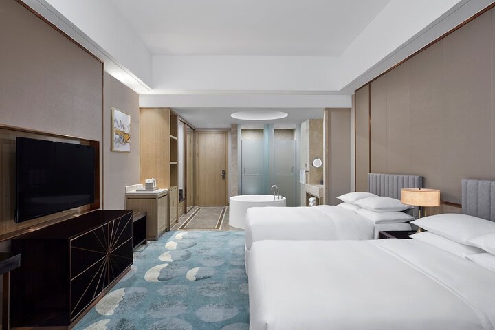 Room 17 of 79