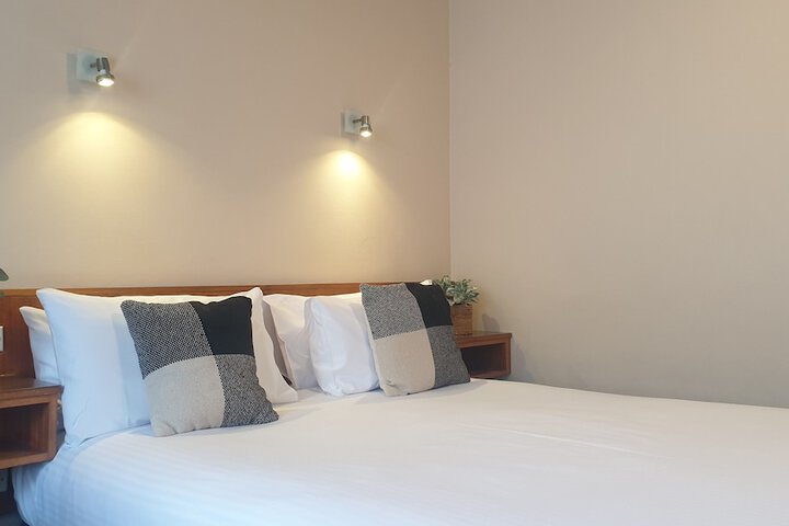 Room 6 of 20