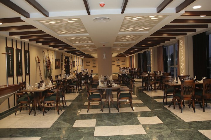 Dining 50 of 81