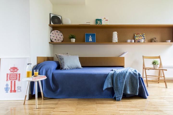 Room 9 of 29