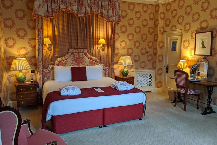 Room 5 of 49