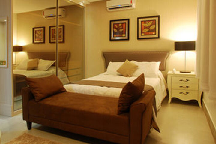 Room 8 of 22