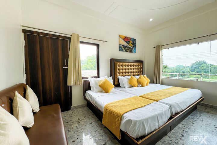 Room 5 of 36