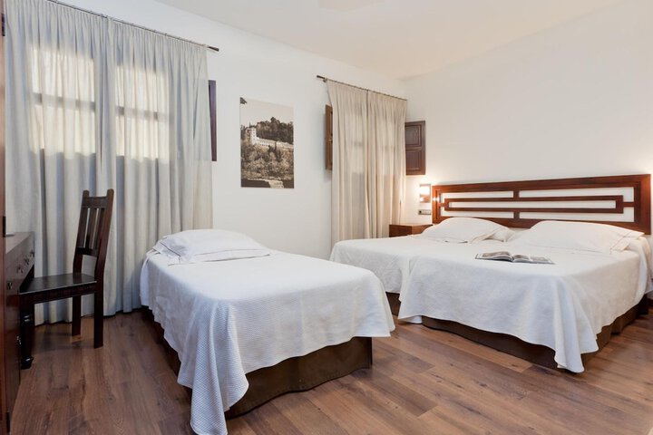 Room 14 of 65