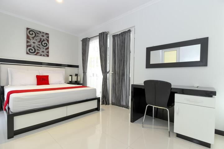 Room 2 of 7