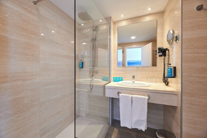 Clean Restrooms