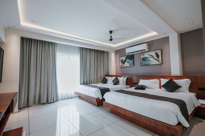 Room 18 of 36