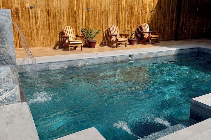 Pool 22 of 35