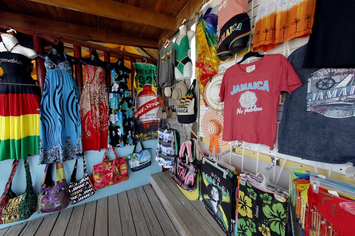 Gift Shop 19 of 45