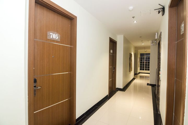 Ballroom/Hall 40 of 46