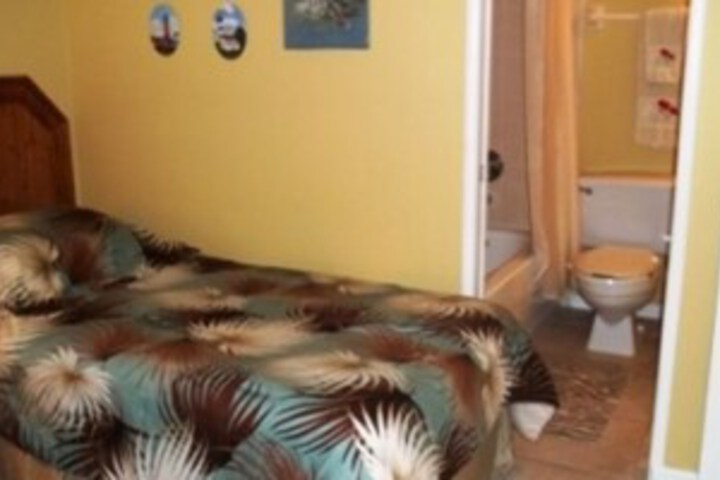 Room 21 of 25