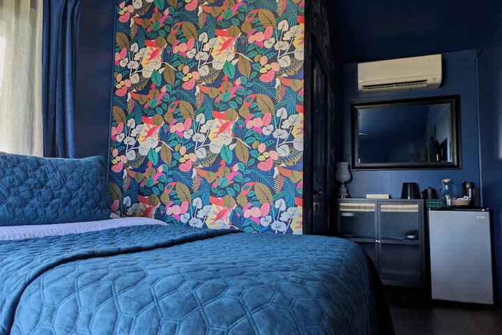 Room 28 of 115