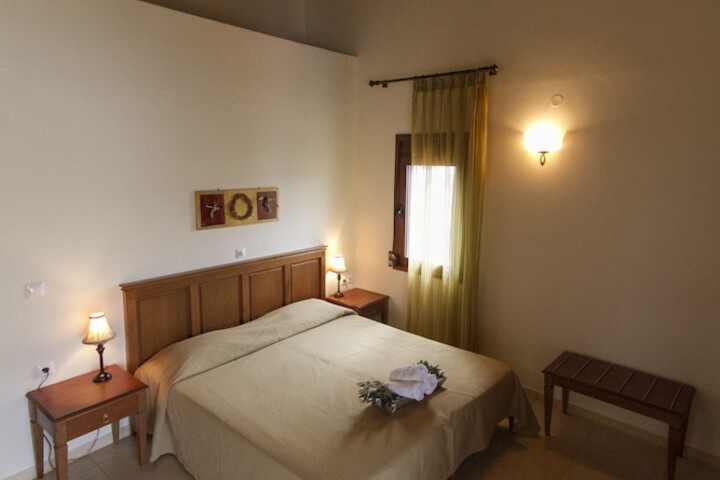 Room 5 of 65