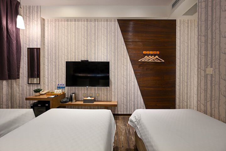 Room 16 of 86