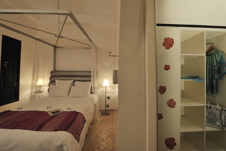 Room 5 of 50