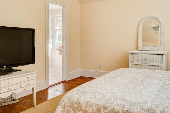Room 15 of 64