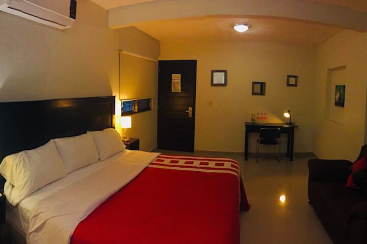 Room 16 of 40