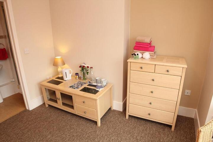 Room 2 of 12