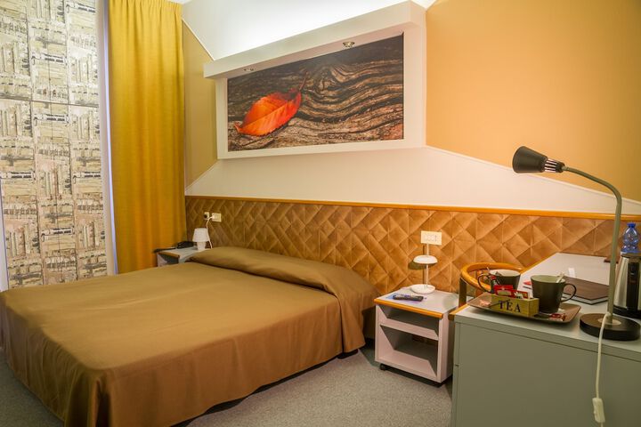 Room 5 of 60