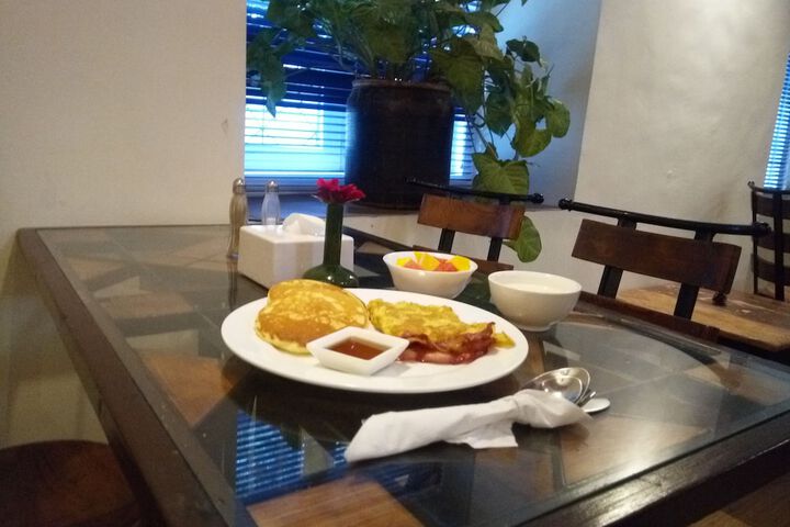Breakfast/Coffee Service 31 of 37