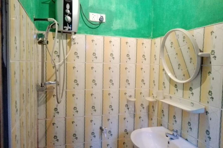 Room 14 of 28