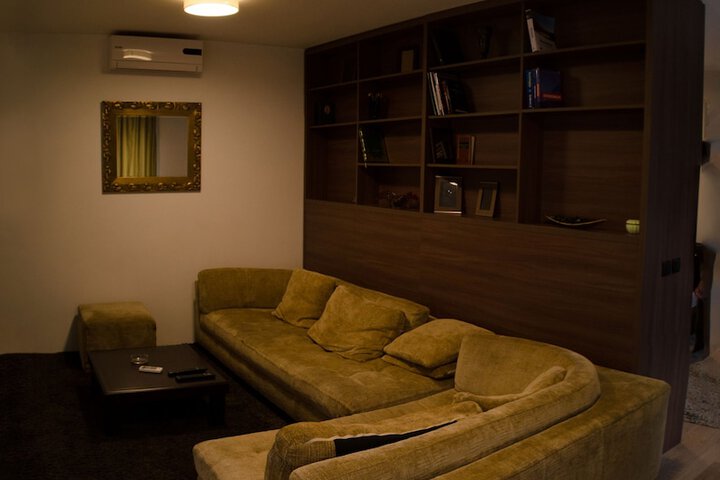 Room 25 of 43