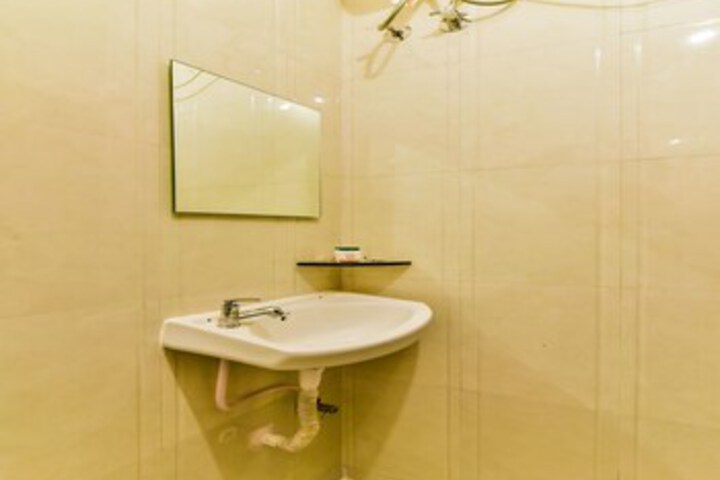 Room 4 of 30
