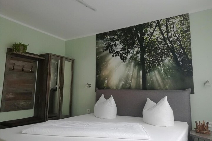 Room 9 of 35