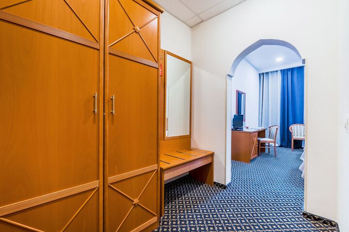 Room 20 of 47