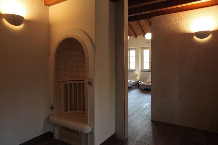 Spa 19 of 52