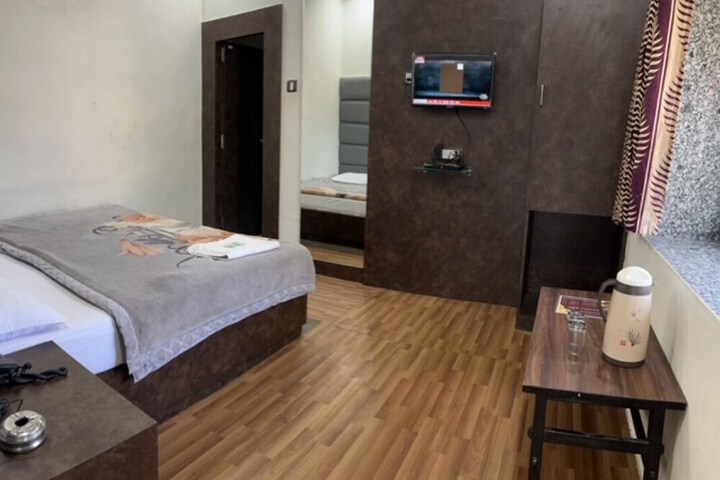 Room 19 of 59