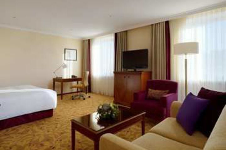 Room 37 of 90