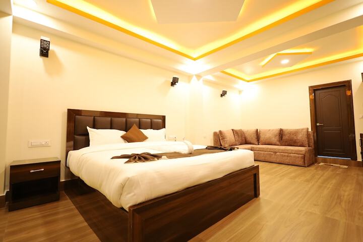Room 18 of 24