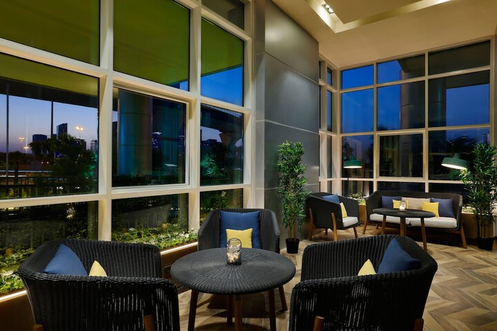 Lounge 59 of 78