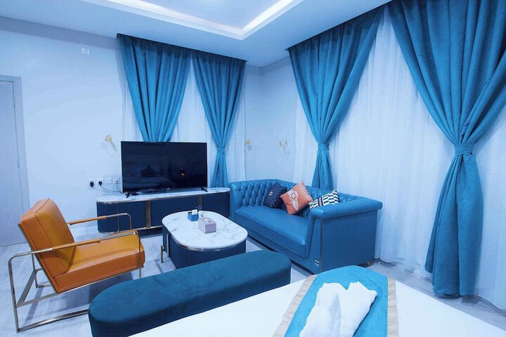 Room 9 of 61