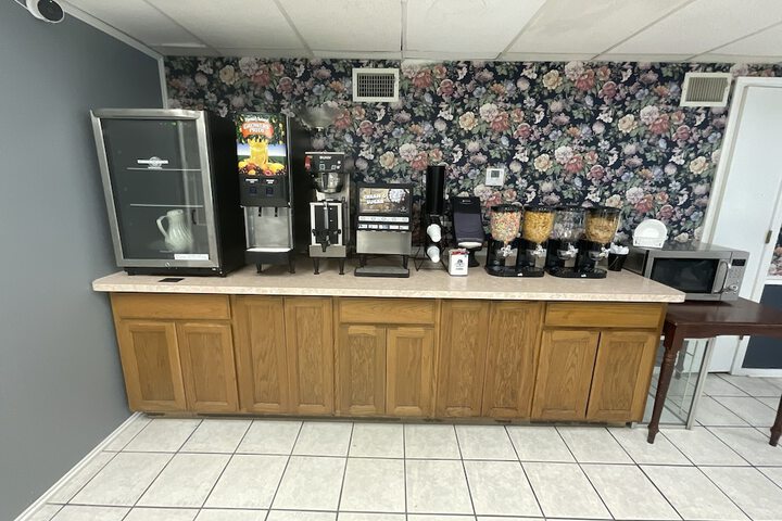 Breakfast/Coffee Service 17 of 21