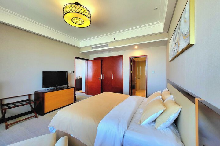Room 12 of 61