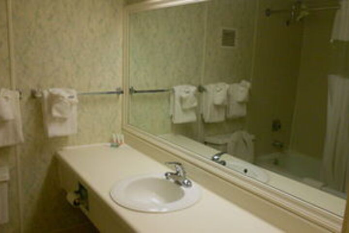 Room 4 of 53