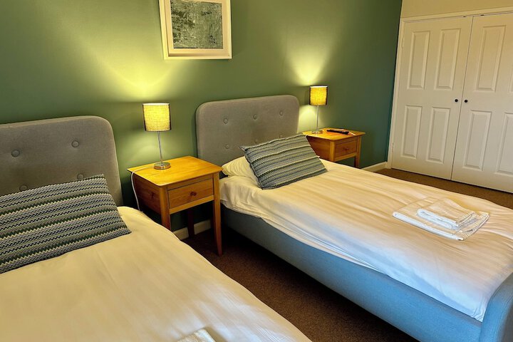 Room 7 of 40